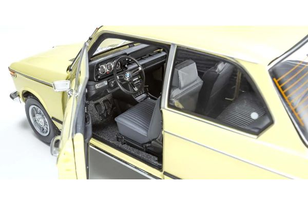 KYOSHO ORIGINAL 1/18scale BMW 2002 Tii (Beige) 08543ML