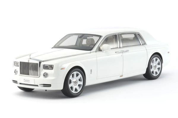 KYOSHO ORIGINAL 1/18scale Rolls-Royse Phantom Extended (ENGLISH WHITE) 08841EW2