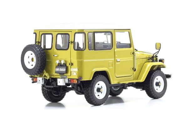 【送料込み】 ドウシシャ TOYOTA LANDCRUISER 1/18 Preorder] LCD 1:18 Toyota Land Cruiser LC300 ZX (5 Colours