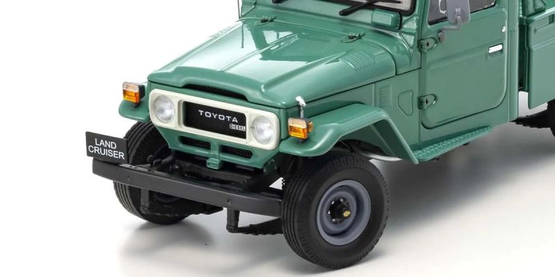 KYOSHO ORIGINAL 1/18scale Toyota Land Cruiser 40 Pickup (Fashion Green) 08958FG