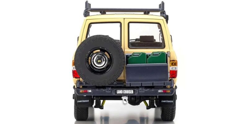KYOSHO ORIGINAL 1/18scale Toyota Land Cruiser 60 with optional parts (Beige) 08956XBE