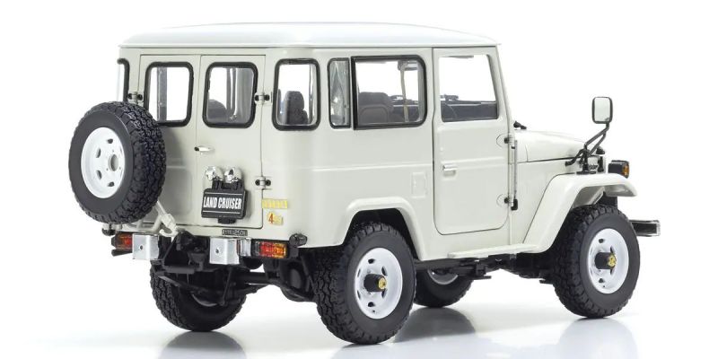 KYOSHO ORIGINAL 1/18scale Toyota Land Cruiser 40 Van (White) 08971W